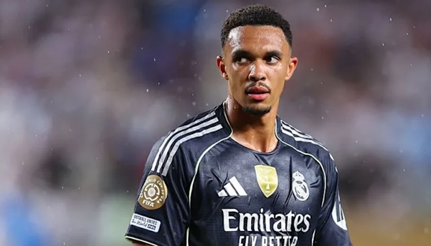 Alexander-Arnold phá vỡ im lặng, tiết lộ sự thật về phòng thay đồ Real Madrid