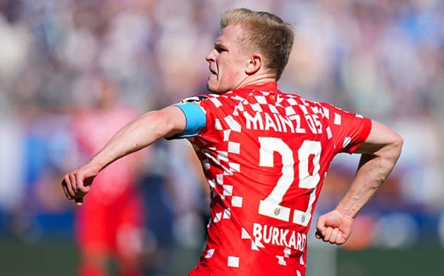 Burkardt – Cánh chim lạ của Bundesliga, đã sẵn sàng cất cánh?
