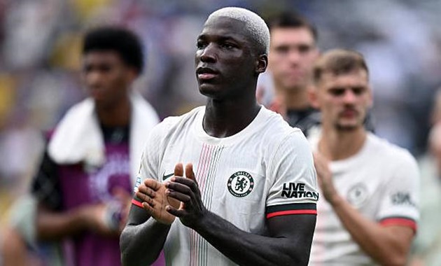 Caicedo bình phục chấn thương, sẵn sàng đá chính ở trận đấu với PSG