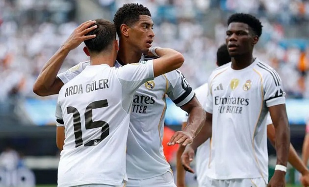 Courtois tỏa sáng, 10 người Real Madrid kiên cường đánh bại Pachuca