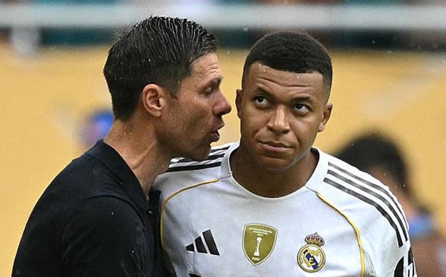 “Cú tát” từ PSG phơi bày công cuộc tái thiết của Real Madrid