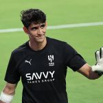 Ederson ngụp lặn, thủ thành Al Hilal gây choáng với 10 pha cứu thua