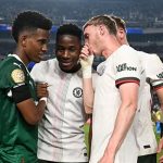 Estevao Willian tỏa sáng trước Chelsea, Palmer ca ngợi đồng đội tương lai