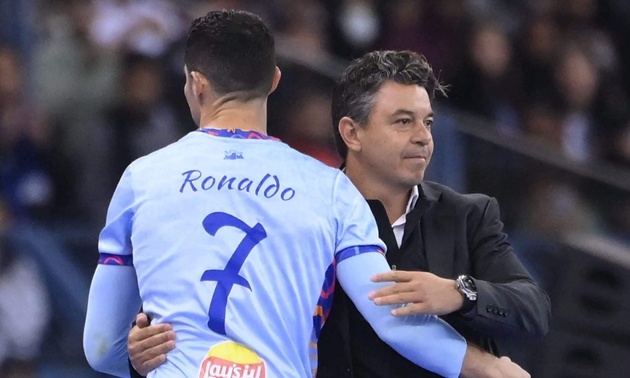 HLV Gallardo bất ngờ tiếp cận Ronaldo vì Club World Cup