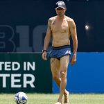 Luis Enrique: Thể hình tuổi 55 và triết lý sống “không ngồi yên” truyền cảm hứng cho PSG