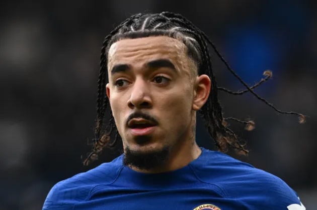 Malo Gusto là bài toán khó của Chelsea trước PSG