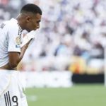 Real Madrid trắng tay toàn tập: Bị PSG vùi dập và chuẩn bị cải tổ