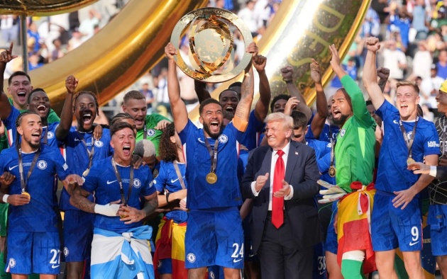 Reece James: “Tôi tưởng ông Donald Trump trao cúp rồi đi! Ai dám cãi Tổng thống chứ”