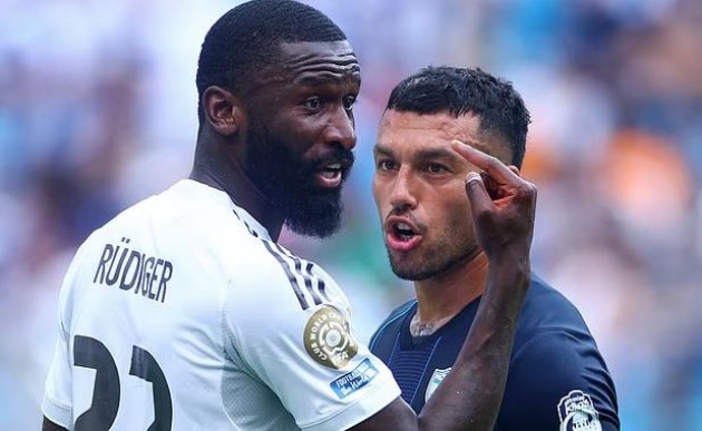 Sao Real bị lăng mạ tại Club World Cup, FIFA chính thức vào cuộc