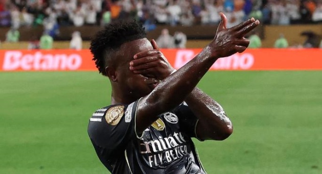 Vinicius ghi dấu với cú đánh gót gợi nhớ Guti