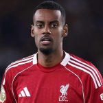 Alexander Isak lên tiếng sau chấn thương nặng