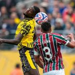 Fluminense và Dortmund cầm chân nhau trong trận cầu của những thủ môn