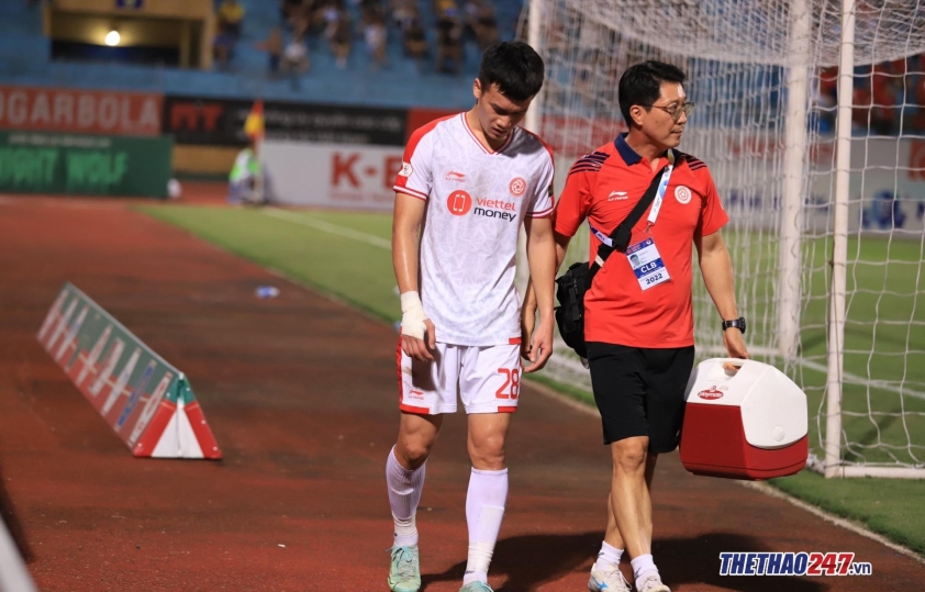 Hoàng Đức chấn thương, Quang Hải một mình gồng gánh ĐT Việt Nam?