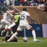 Jackson nhận thẻ đỏ, Chelsea gục ngã cay đắng trước Flamengo