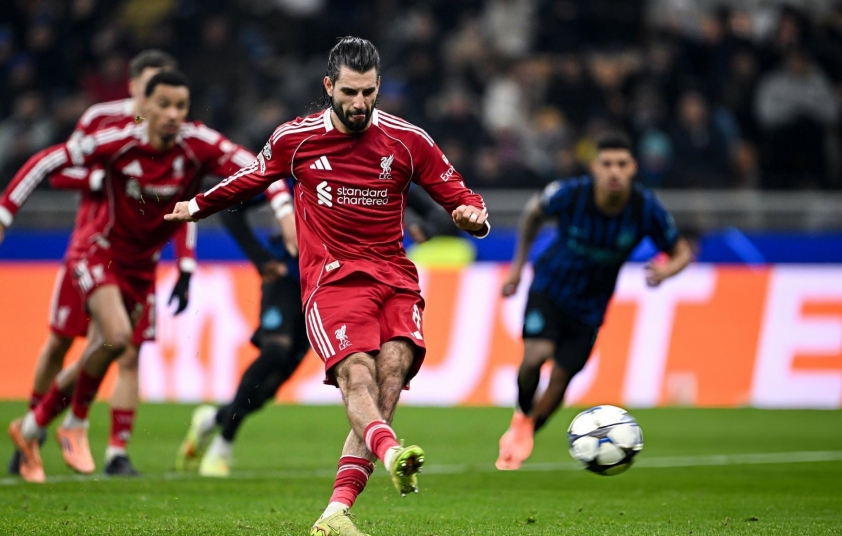 Kết quả C1 hôm nay 10/12: Liverpool thắng nhọc; đỉnh cao ngược dòng