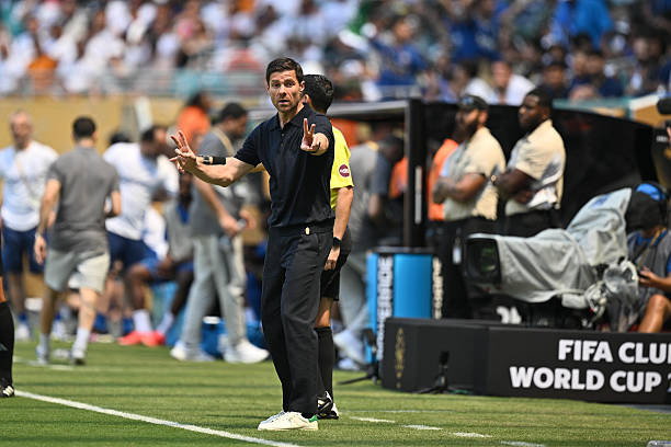 Real Madrid của Xabi Alonso khác thời Ancelotti ra sao?