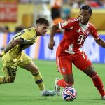 Serge Gnabry ấn tượng với lối chơi quyết liệt của Boca