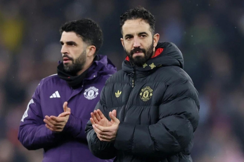 Sir Alex Ferguson đối phó nạn “nội gián” tại MU thế nào?