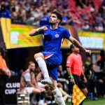 Song tấu Neto – Fernandez lên tiếng, Chelsea mở màn thuận lợi