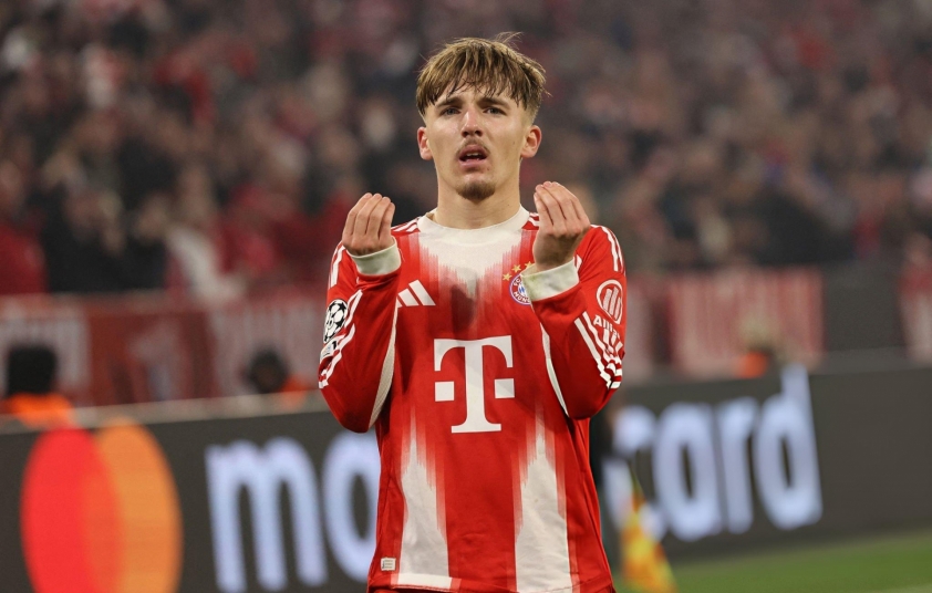 Thần đồng 2k8 phá sâu kỷ lục tại Champions League