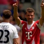 Thấy gì từ chiến thắng lịch sử 10-0 của Bayern?