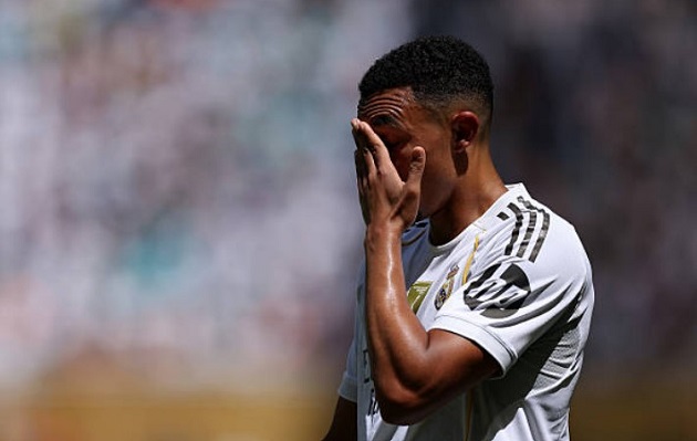 Trent Alexander-Arnold thiếu điều gì ở ngày ra mắt Real?