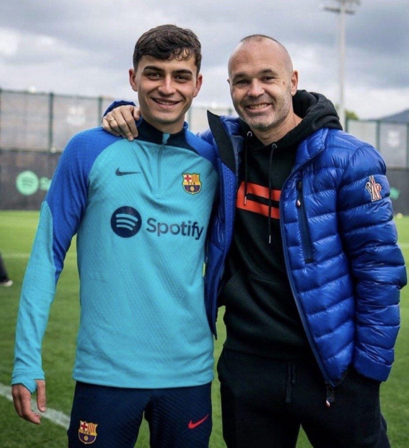 Iniesta hết lời ca ngợi ‘truyền nhân’ xuất chúng ở Barca