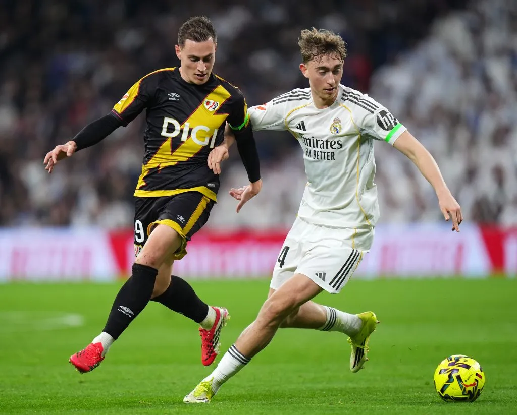 Real Madrid nhận đòn giáng nặng trong cuộc đua vô địch